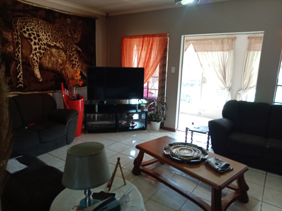 3 Bedroom Property for Sale in Sasolburg Ext 11 Free State